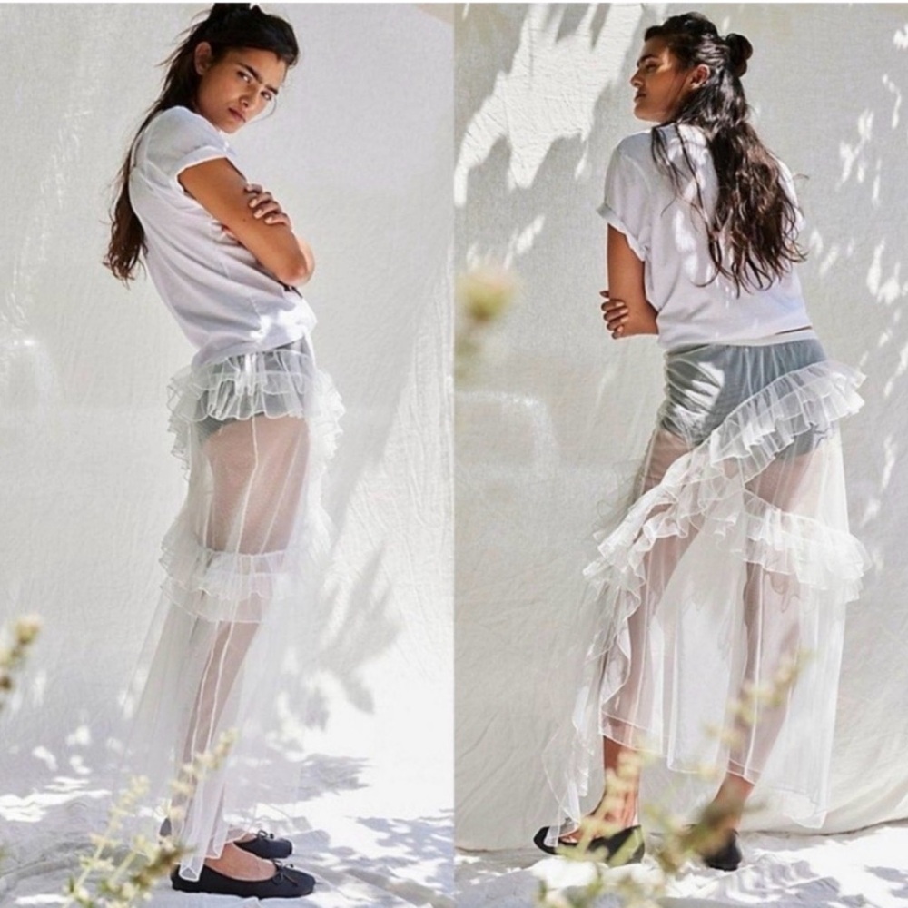 Free People Asymmetrical Sheer White Skirt tulle strike-pose half slip XS